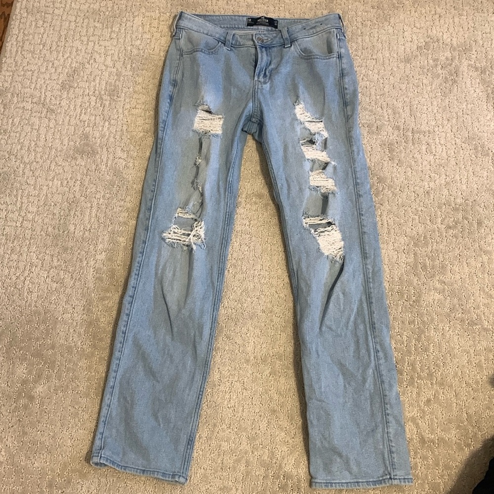 Hollister ripped jeans 5R / 27 w, excellent condition